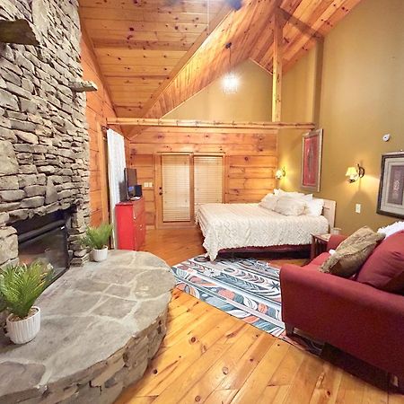 Honeymoon Hideaway Villa Gatlinburg Exterior foto