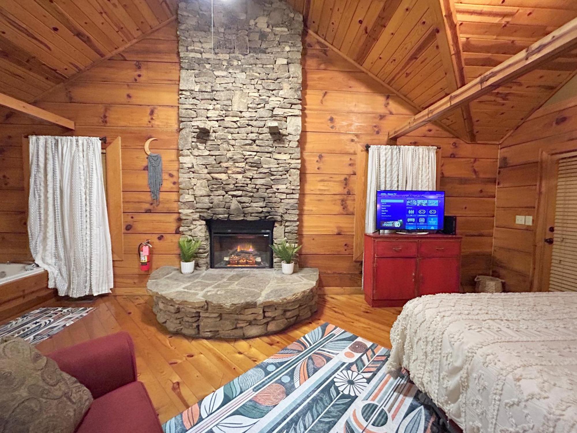 Honeymoon Hideaway Villa Gatlinburg Exterior foto